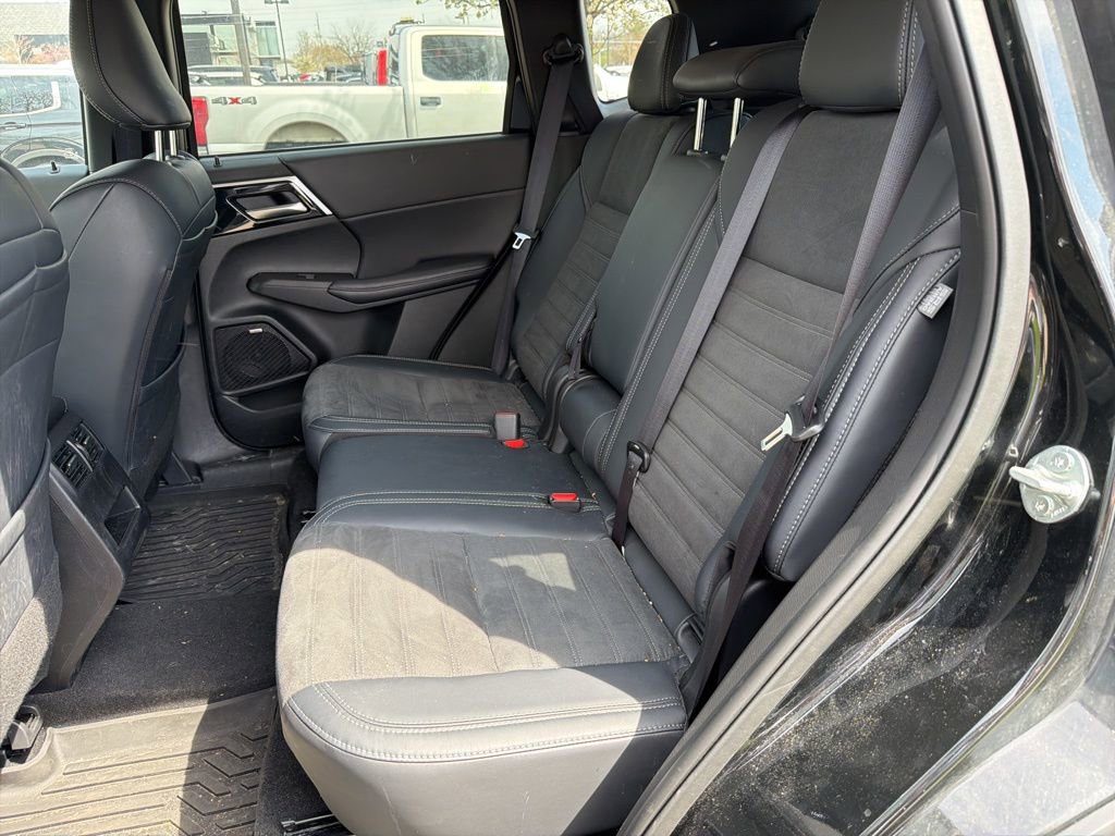 Used 2025 Mitsubishi Outlander SE AWD/4WD image 9