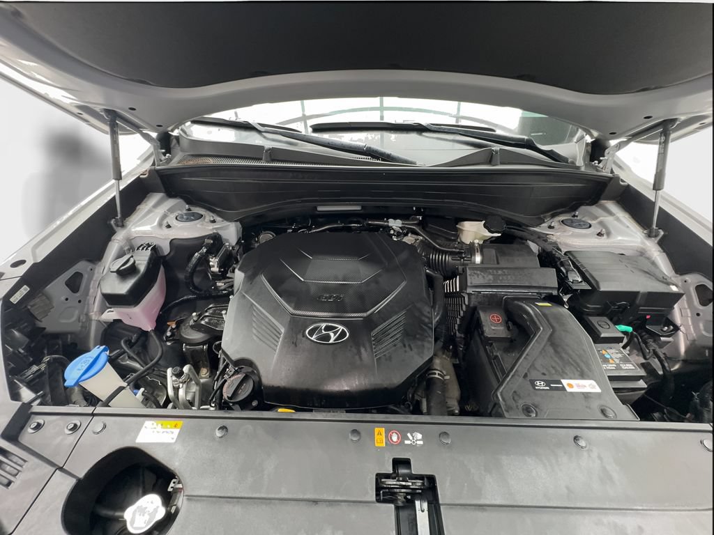 Used 2025 Hyundai Palisade Limited FWD image 17