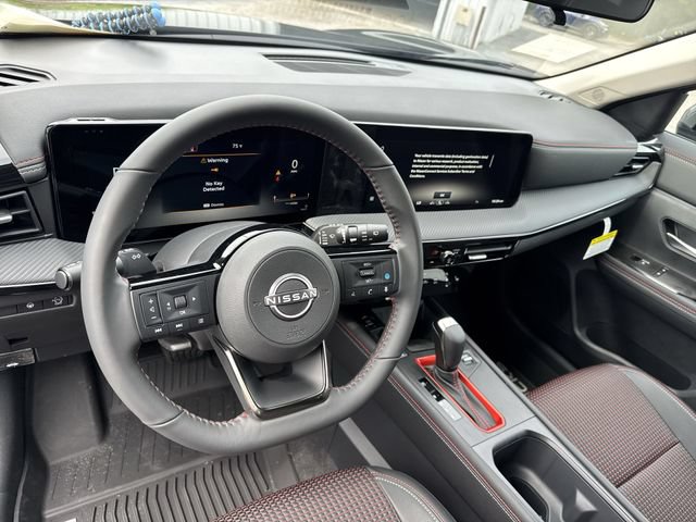 New 2026 Nissan Kicks SR FWD image 15