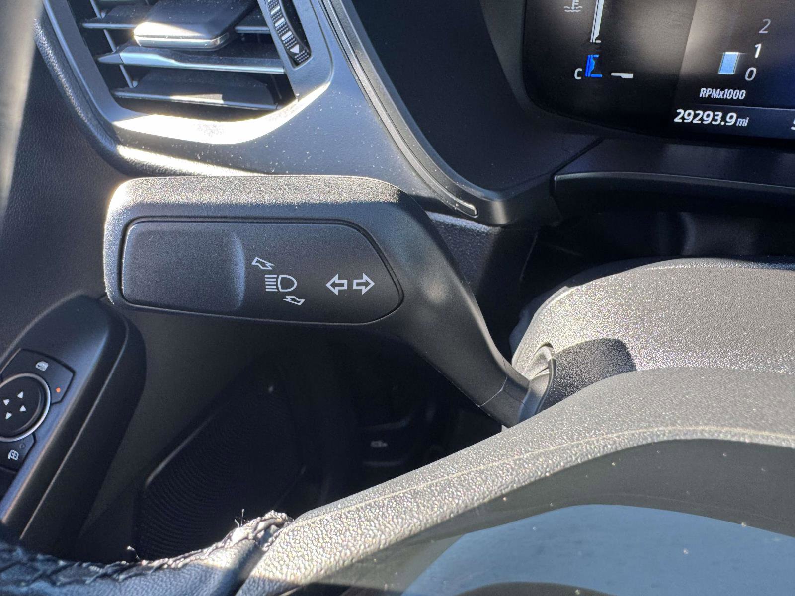 Used 2024 Ford Escape Active image 29