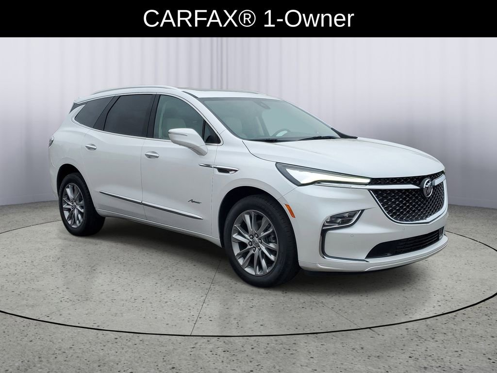 Used 2023 Buick Enclave Avenir w/ Avenir Technology Package AWD/4WD image 2