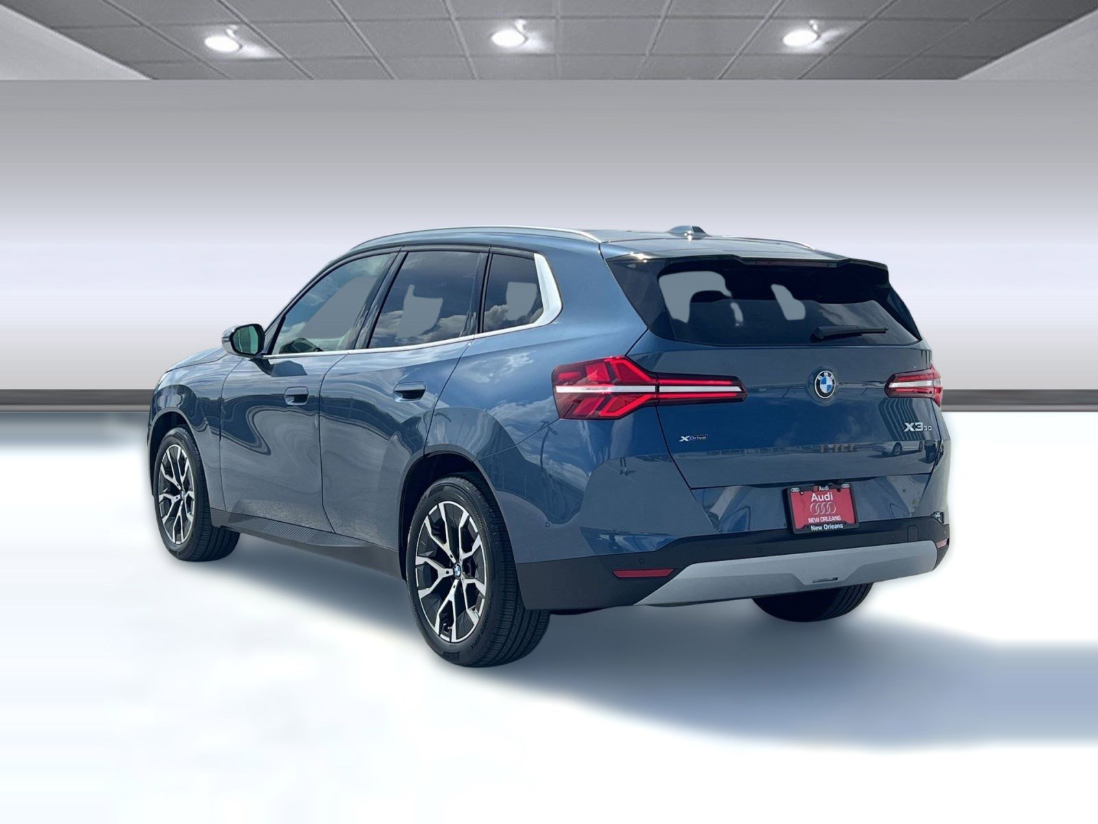 Used 2025 BMW X3 xDrive30i w/ Convenience Package image 3