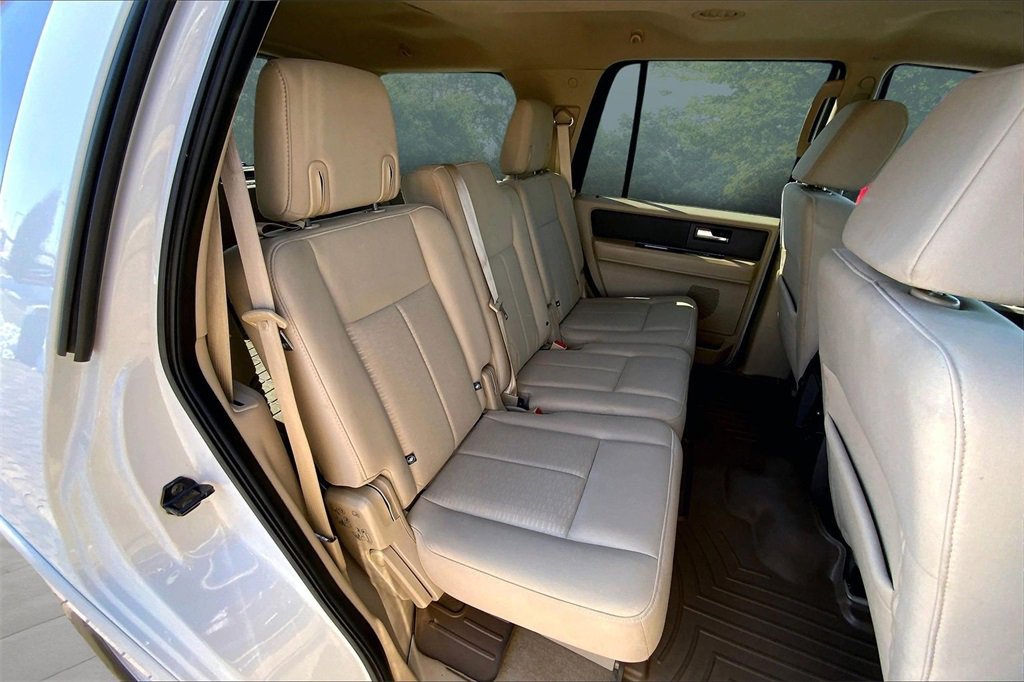 Used 2008 Ford Expedition XLT image 22