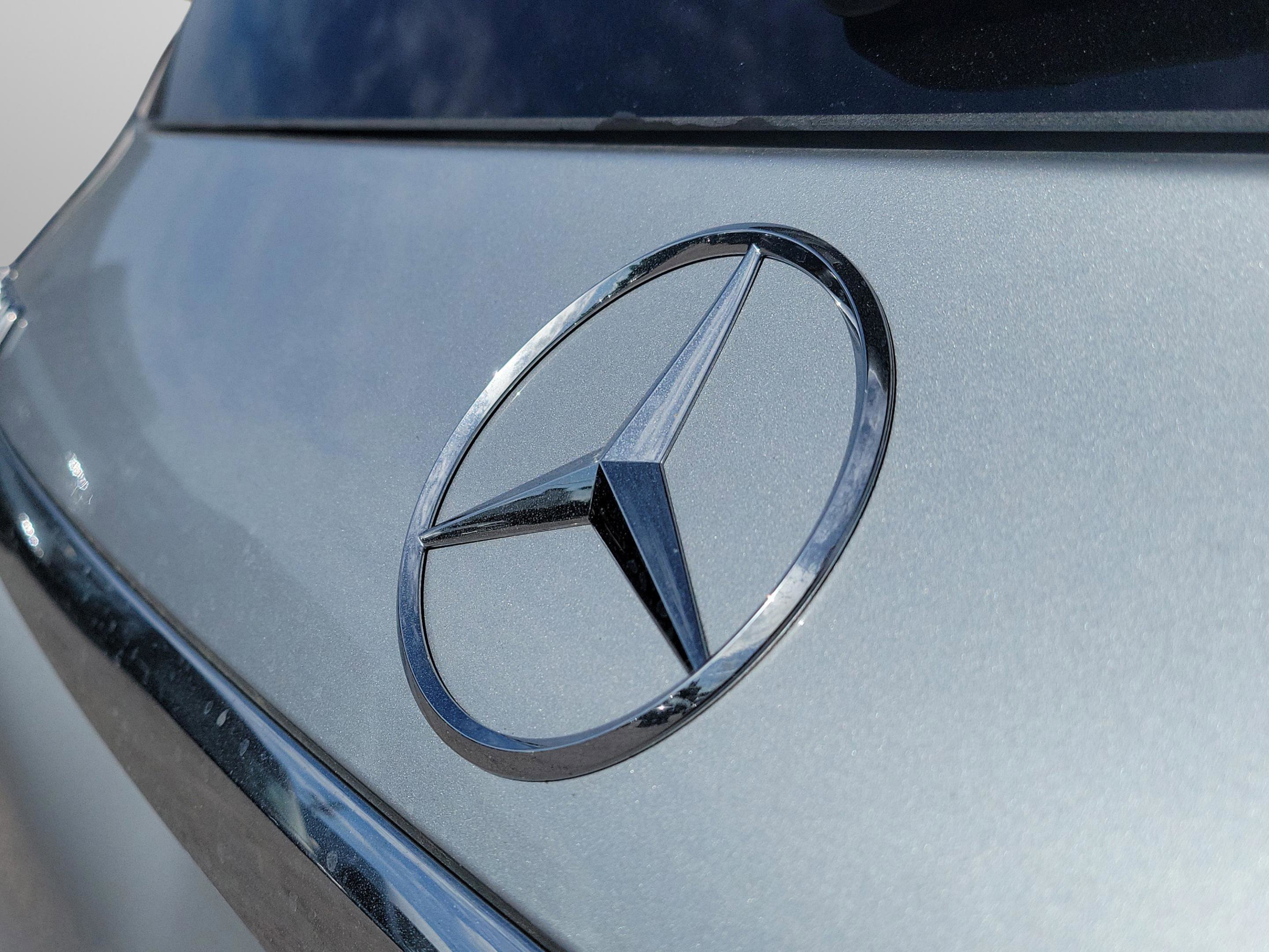 New 2026 Mercedes-Benz GLS 580 4MATIC image 33