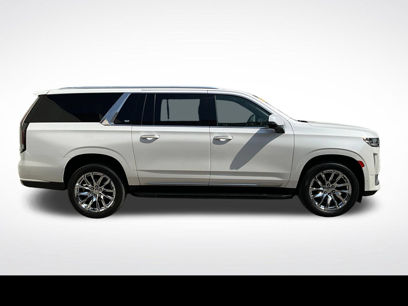 Used 2021 Cadillac Escalade ESV Premium Luxury w/ LPO, Radiant Package AWD/4WD image 20