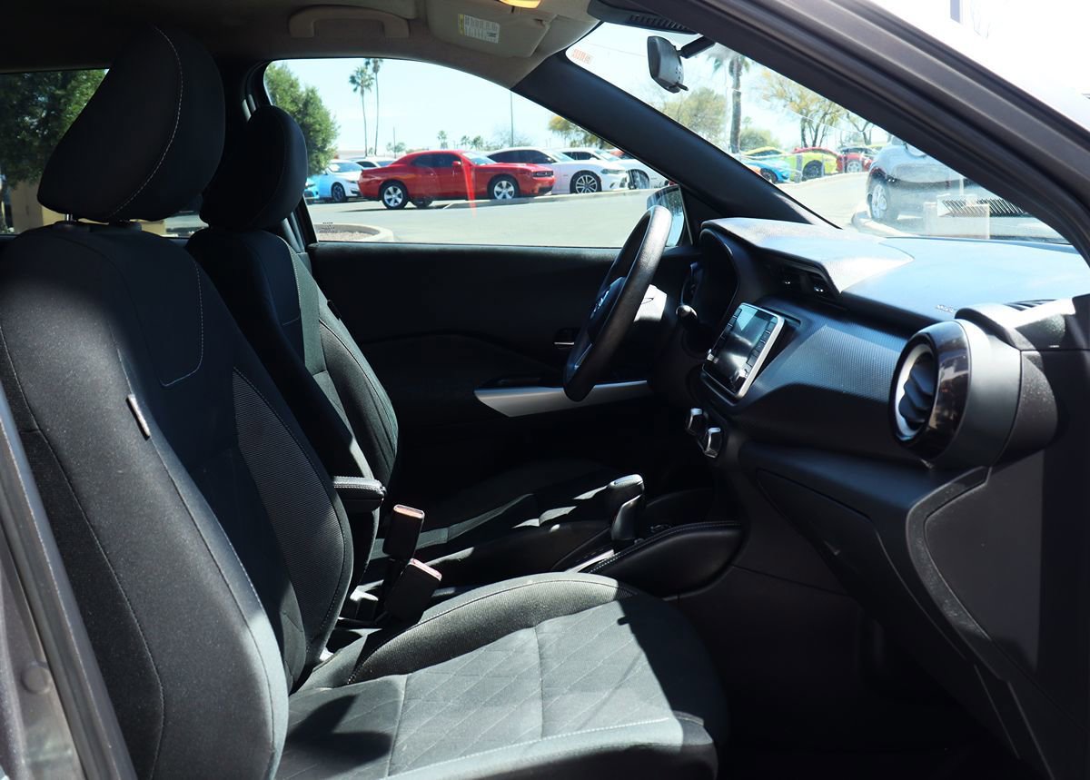 Used 2020 Nissan Kicks SV FWD image 34