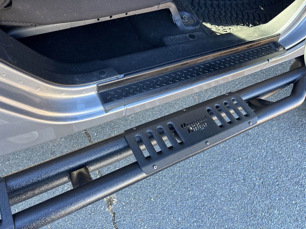 Used 2014 Jeep Wrangler Unlimited Sahara w/ Connectivity Group image 27