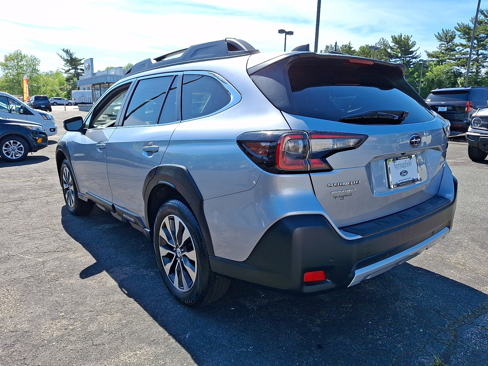 Used 2023 Subaru Outback Limited XT AWD/4WD image 4