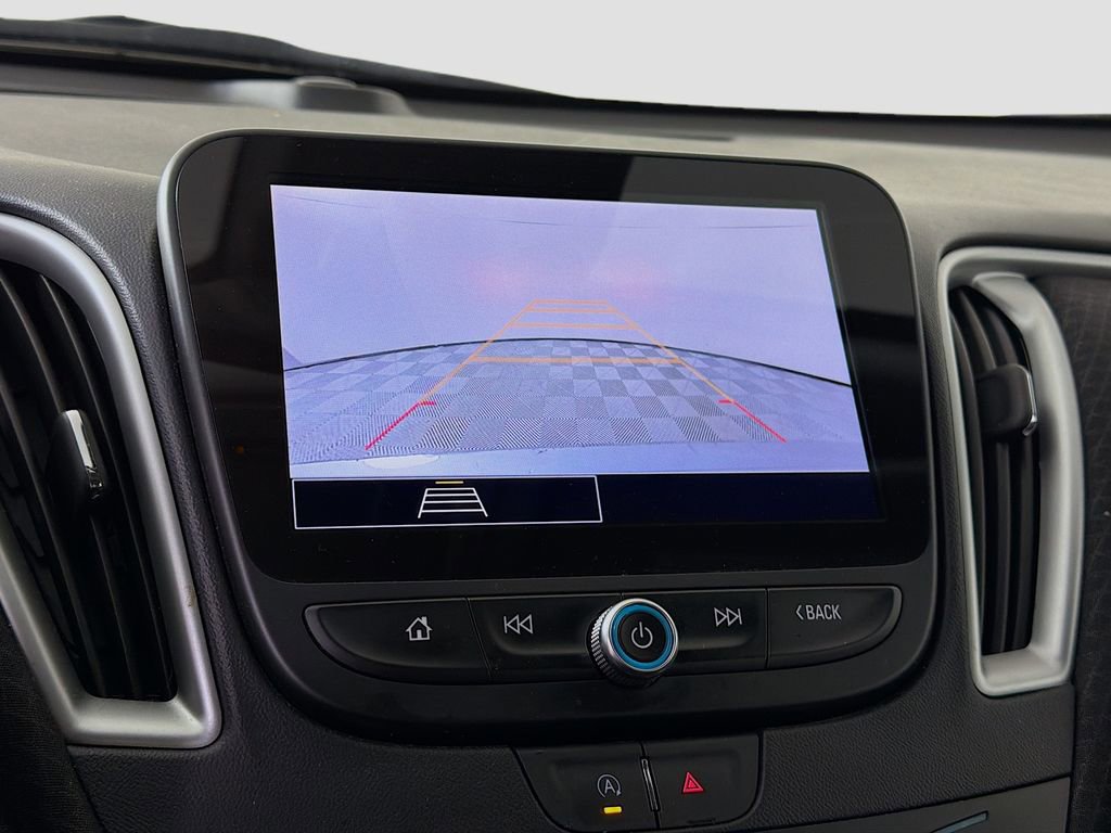 Used 2024 Chevrolet Malibu LT image 17