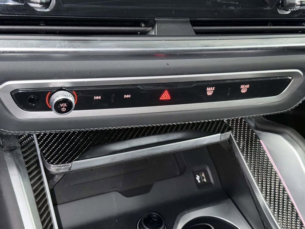 Used 2025 BMW X5 M Competition w/ Executive Package image 26