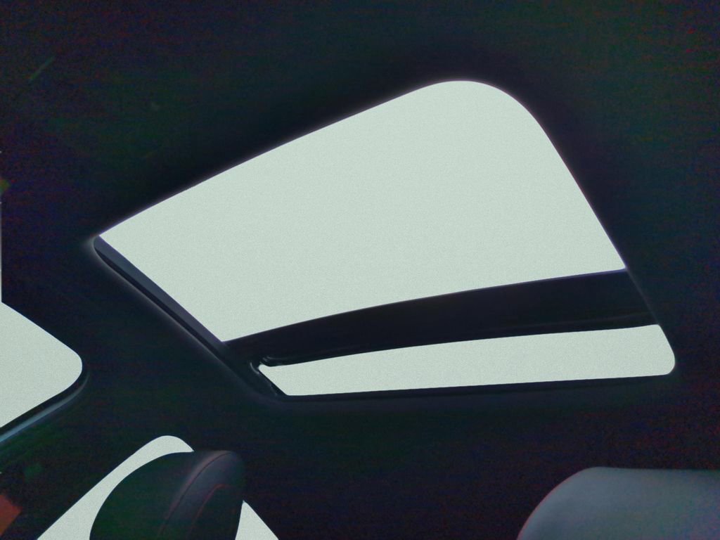 Used 2023 Genesis G70 2.0T w/ Sport Prestige Package image 27