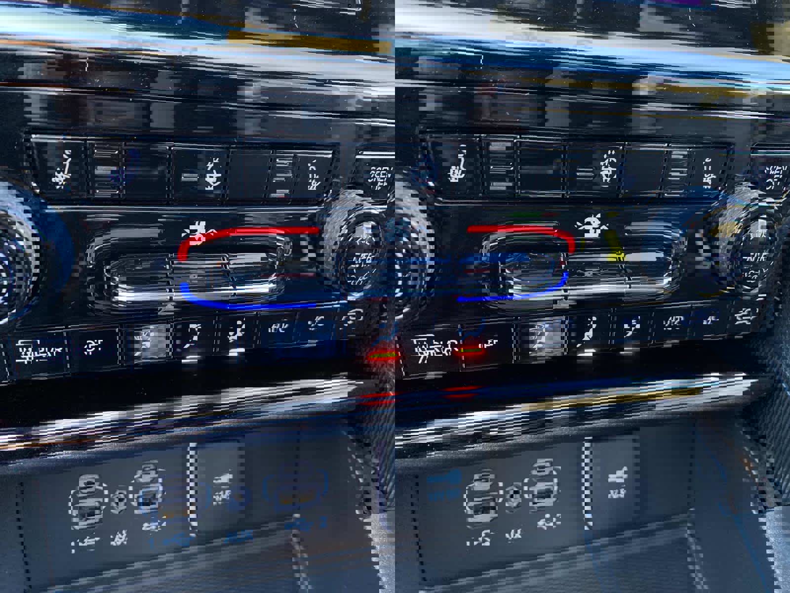 New 2025 Jeep Grand Cherokee Laredo image 13