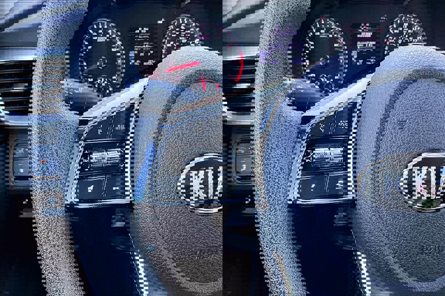 Used 2020 Kia Optima LX image 22