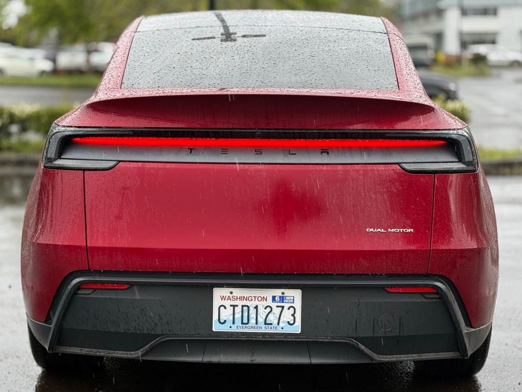 Used 2026 Tesla Model Y Long Range AWD/4WD image 4