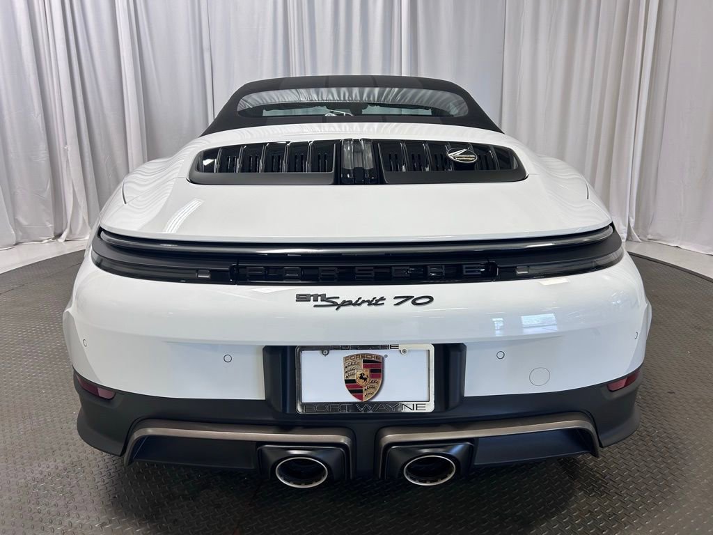 New 2026 Porsche 911 GTS RWD image 32