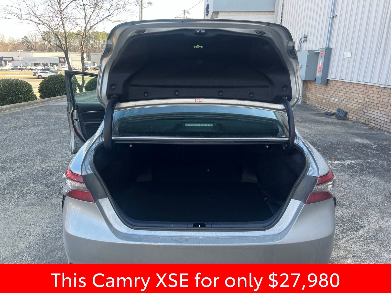 Used 2023 Toyota Camry XSE image 26