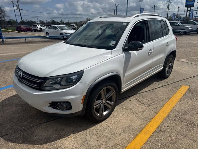 Used 2017 Volkswagen Tiguan Sport image 1