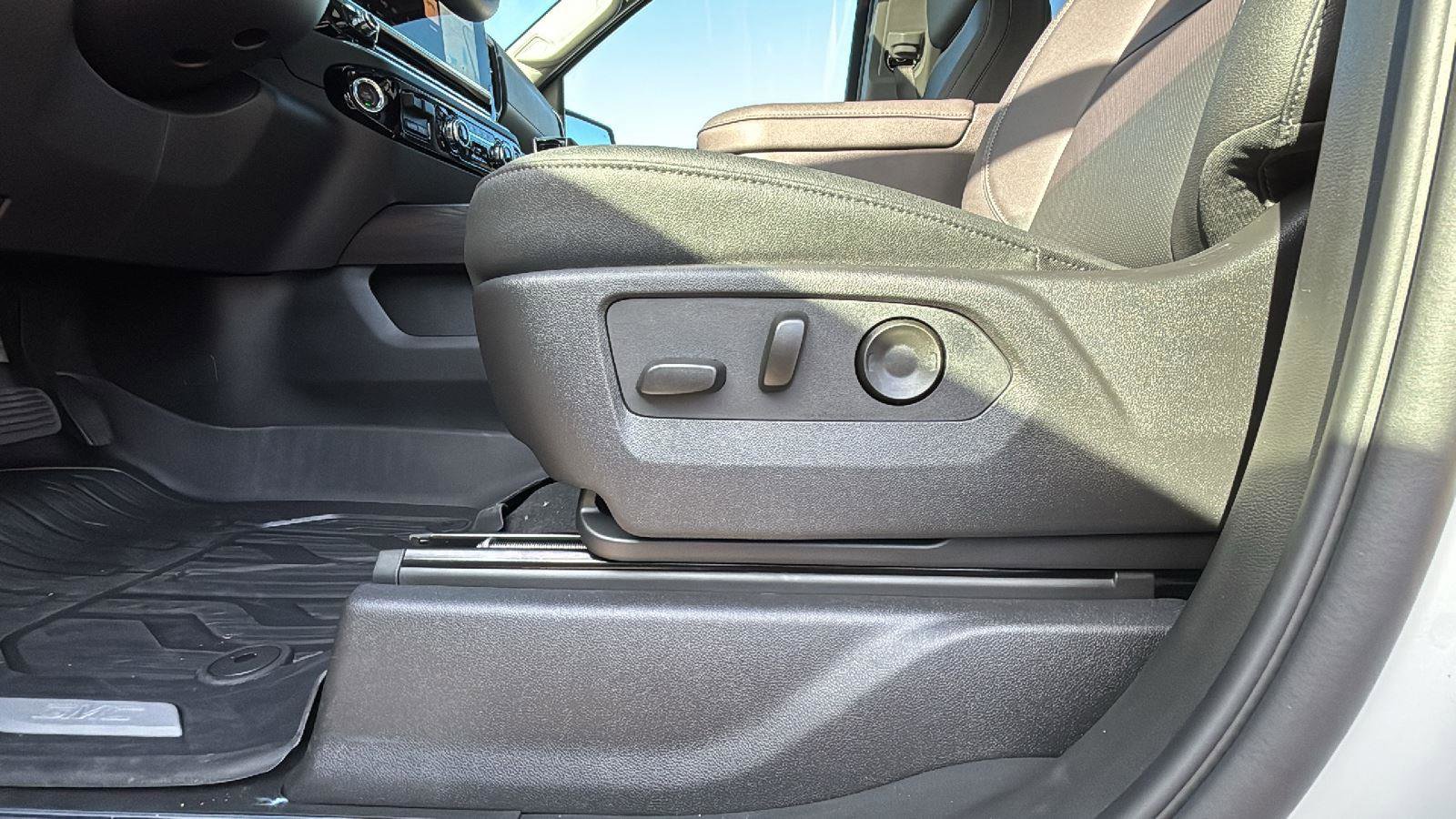 New 2026 GMC Sierra 1500 SLT w/ SLT Convenience Package image 25