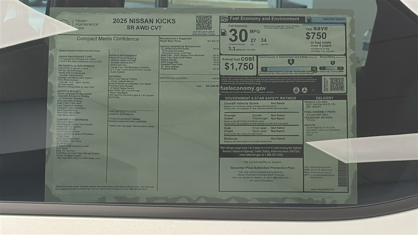 New 2025 Nissan Kicks SR w/ Illumination Package AWD/4WD image 11
