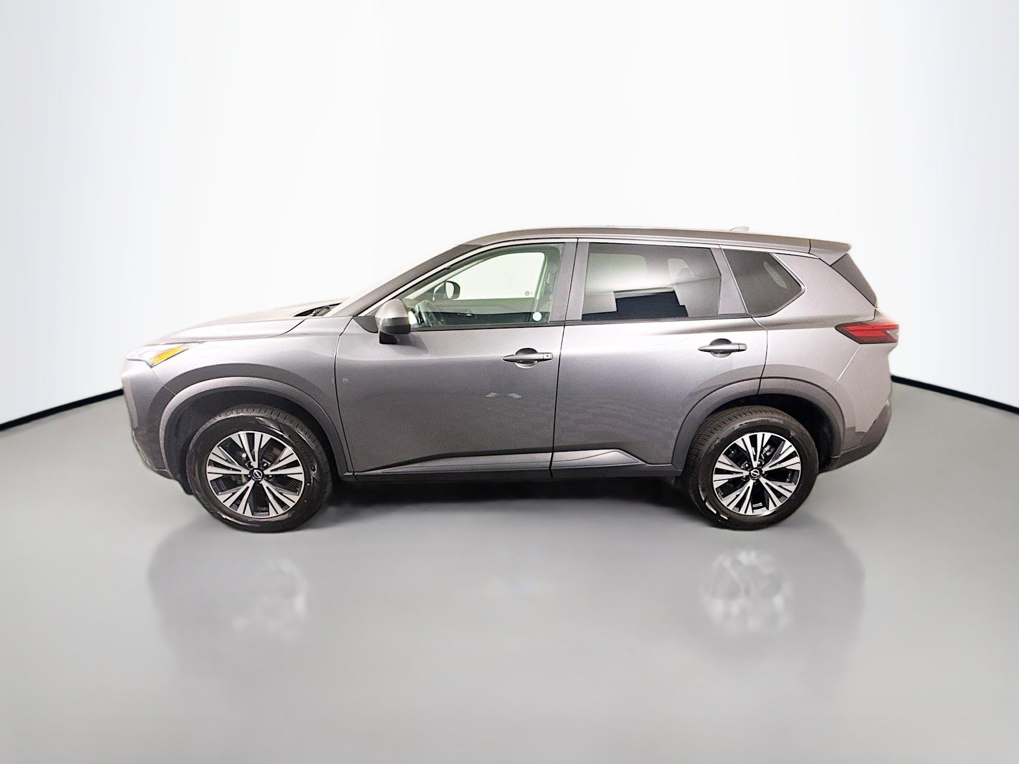Used 2023 Nissan Rogue SV image 6