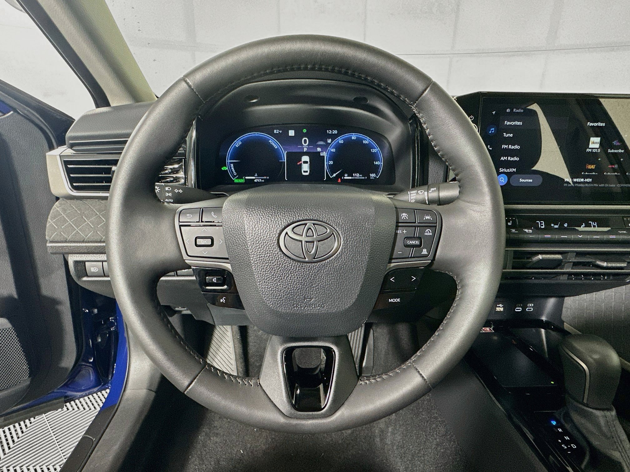 Used 2026 Toyota Camry XLE FWD image 15