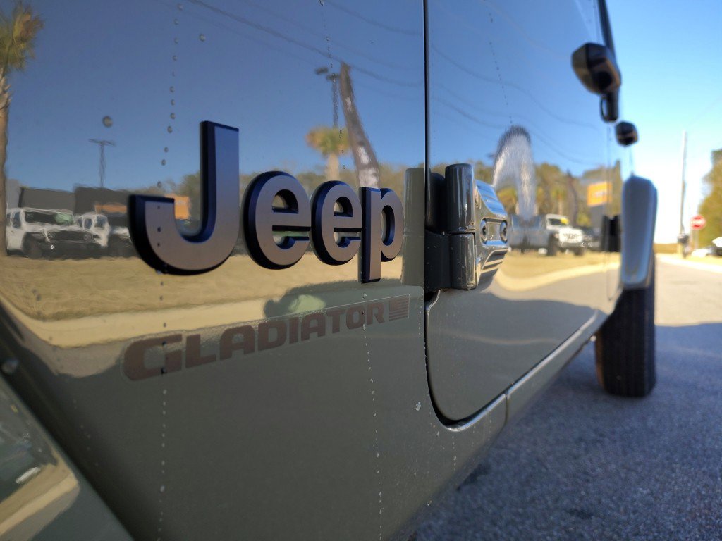 New 2026 Jeep Gladiator Sport AWD/4WD image 6