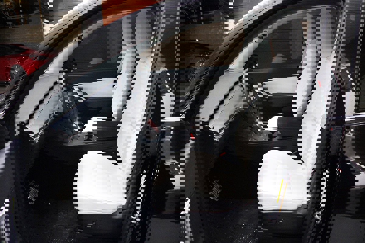 Used 2022 Tesla Model Y Performance image 22