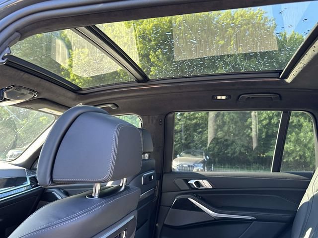 New 2027 BMW X7 xDrive40i w/ M Sport Package AWD/4WD image 11