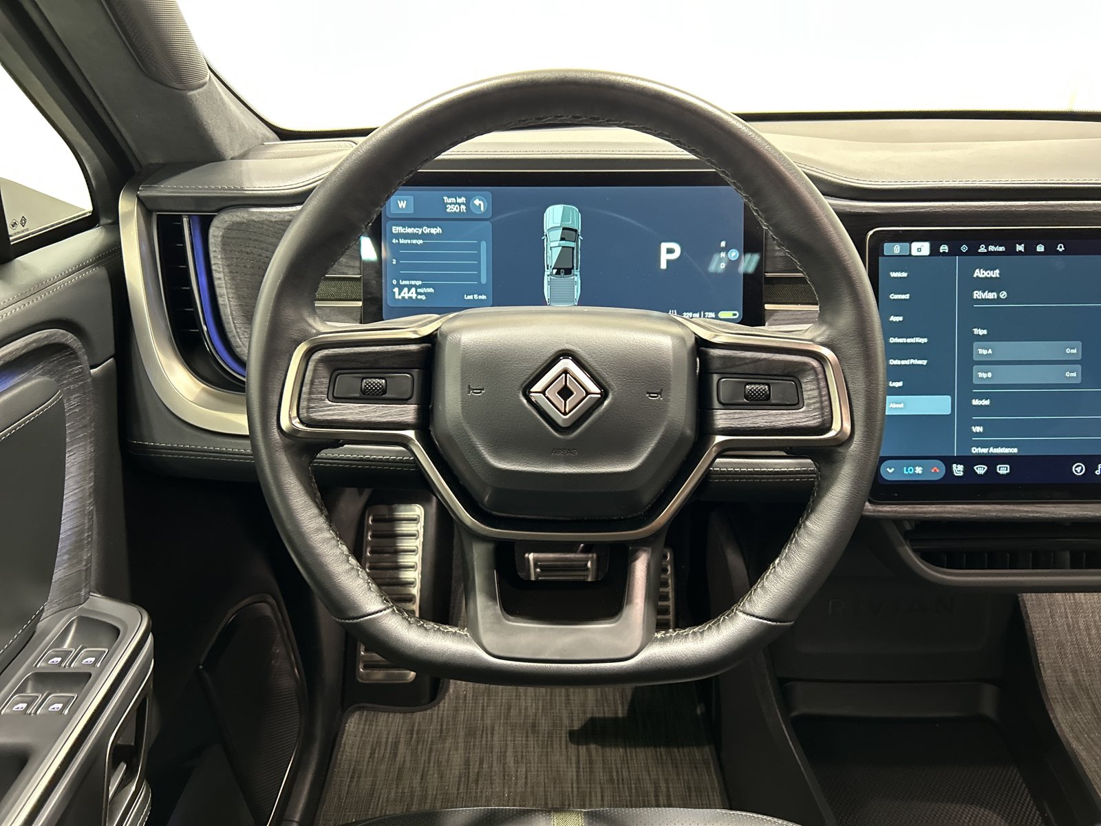 Used 2024 Rivian R1T Adventure AWD/4WD image 26