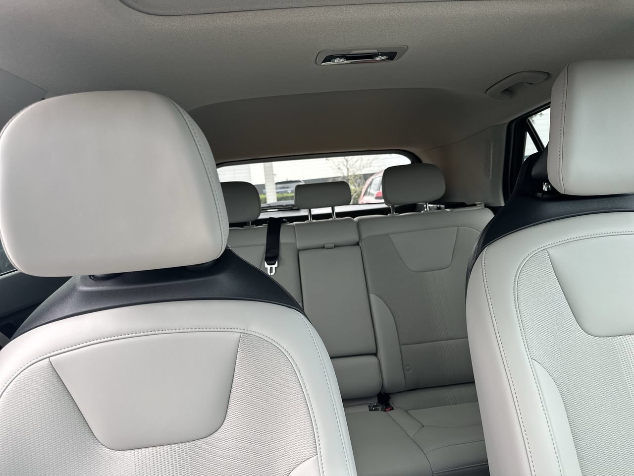New 2026 Kia Niro EX FWD image 15