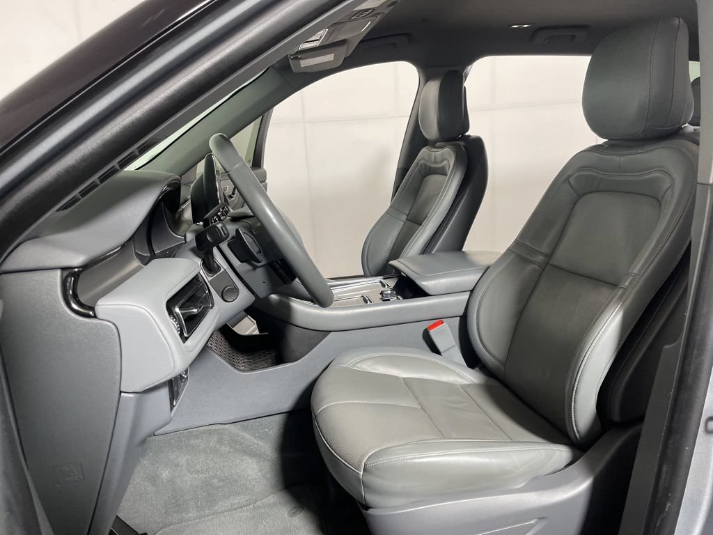 Used 2020 Lincoln Aviator Reserve AWD/4WD image 10