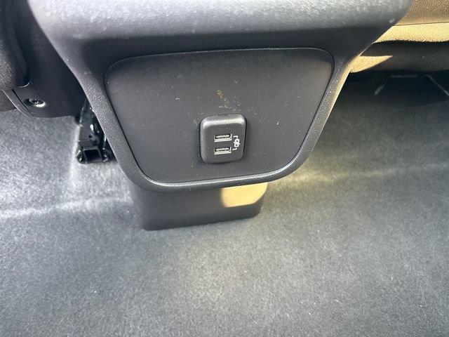 Used 2024 GMC Terrain SLE AWD/4WD image 13