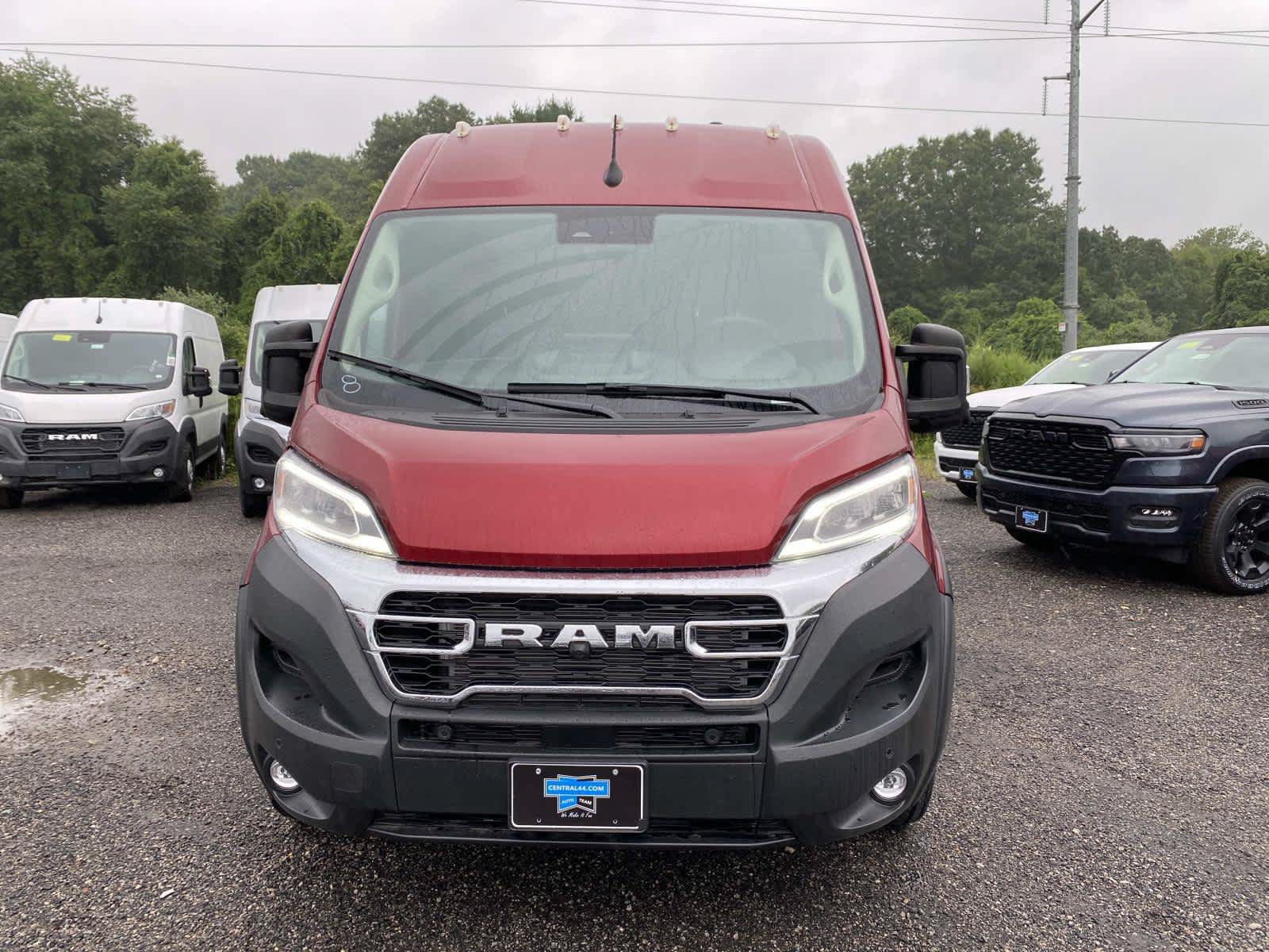 Used 2025 RAM ProMaster 3500 w/ Quick Order Package 22H SLT+ FWD image 8