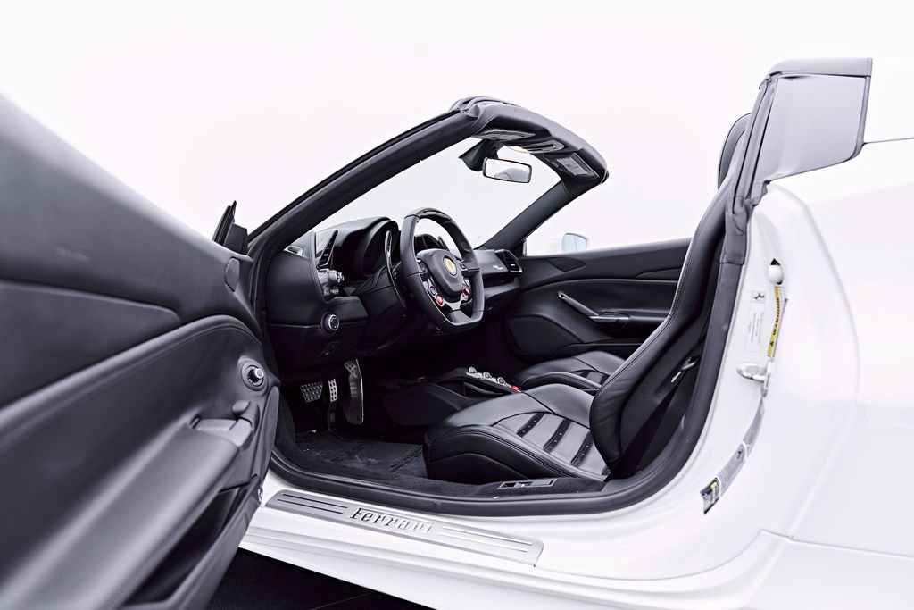 Used 2019 Ferrari 488 Spider RWD image 49