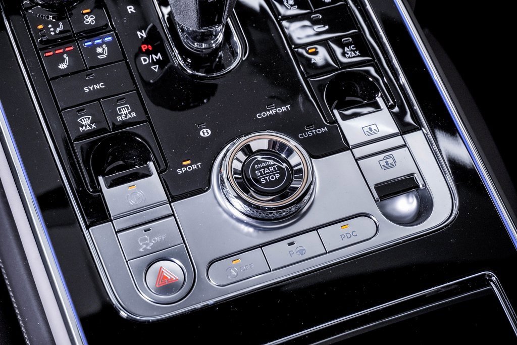 Used 2023 Bentley Flying Spur S V8 image 31