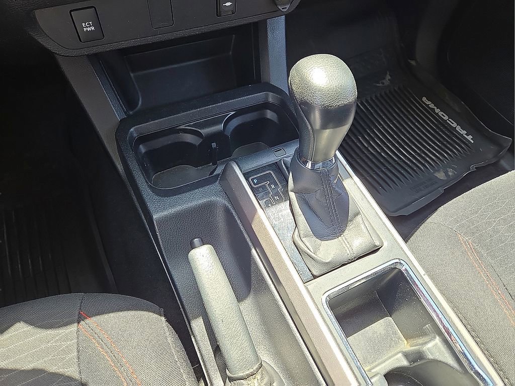 Used 2017 Toyota Tacoma SR5 w/ Tow Package image 28
