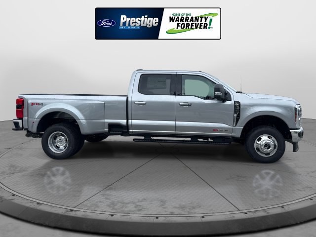 New 2027 Ford F350 XLT w/ XLT Premium Package AWD/4WD image 2