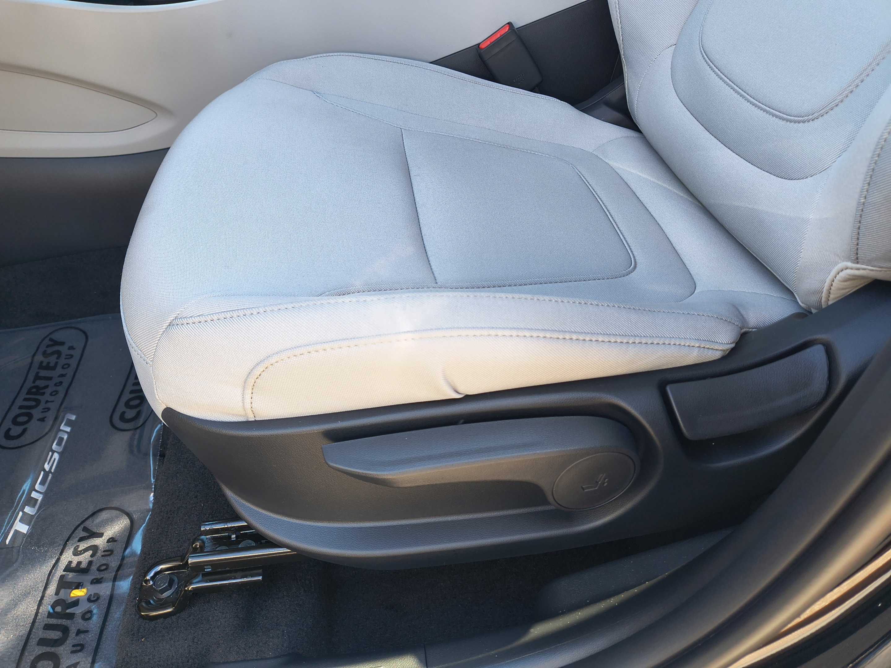 New 2026 Hyundai Tucson SE FWD image 18