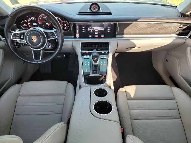 Used 2019 Porsche Panamera GTS AWD/4WD image 9