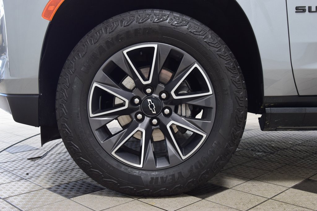 Used 2024 Chevrolet Suburban High Country image 27