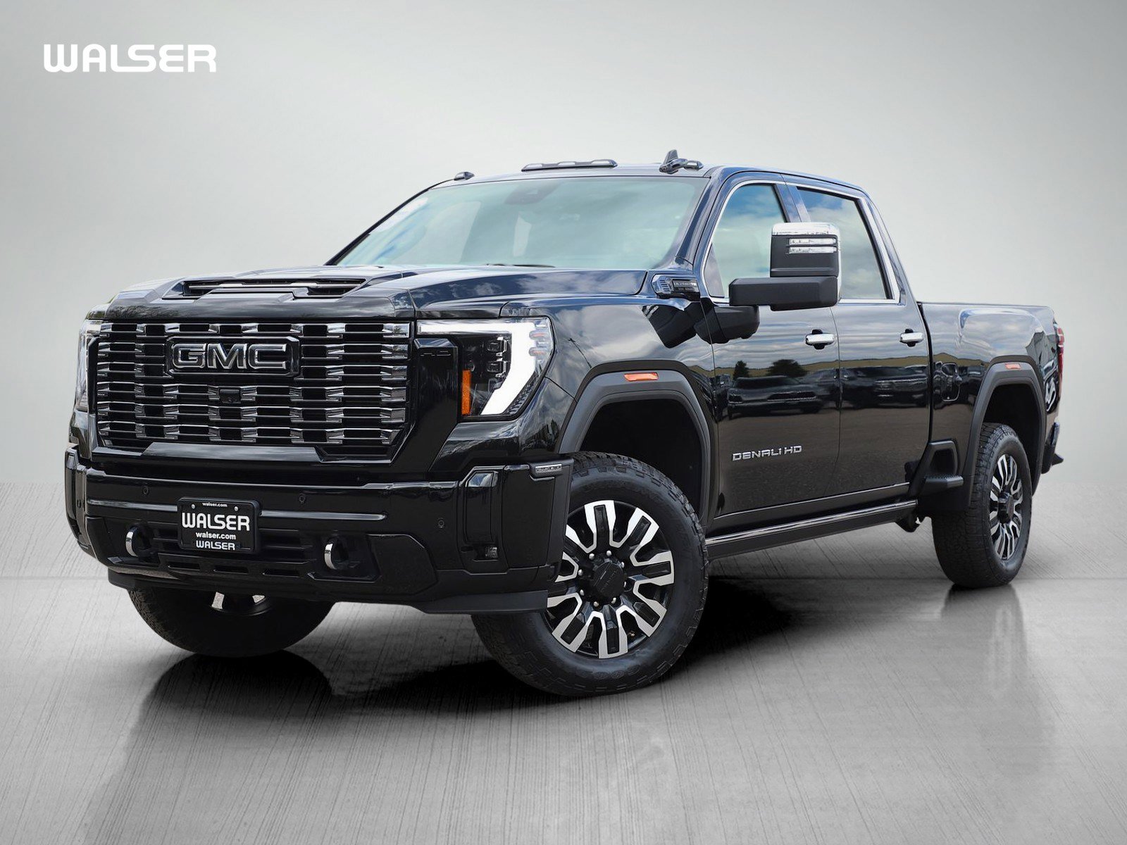 Used 2025 GMC Sierra 2500 Denali Ultimate AWD/4WD image 1