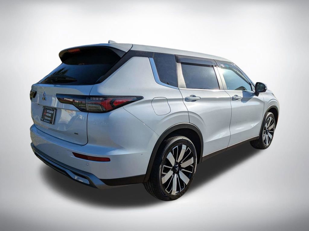 New 2026 Mitsubishi Outlander SE FWD image 4