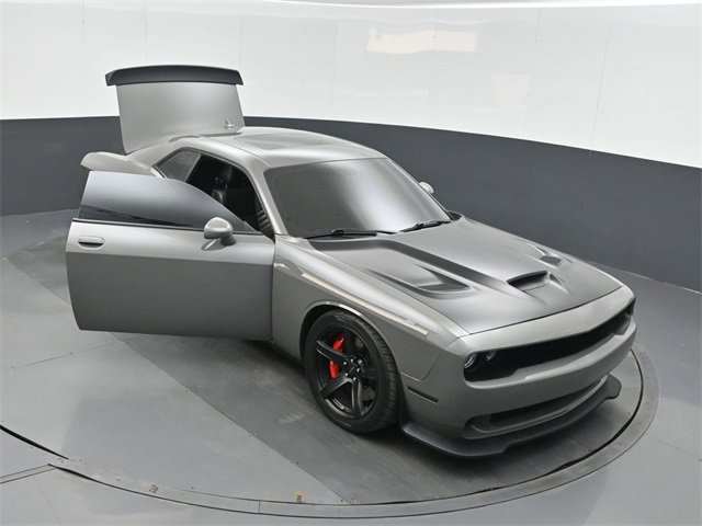Used 2018 Dodge Challenger SRT Hellcat image 50