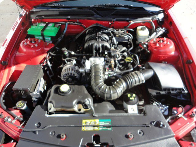 Used 2006 Ford Mustang Convertible image 19