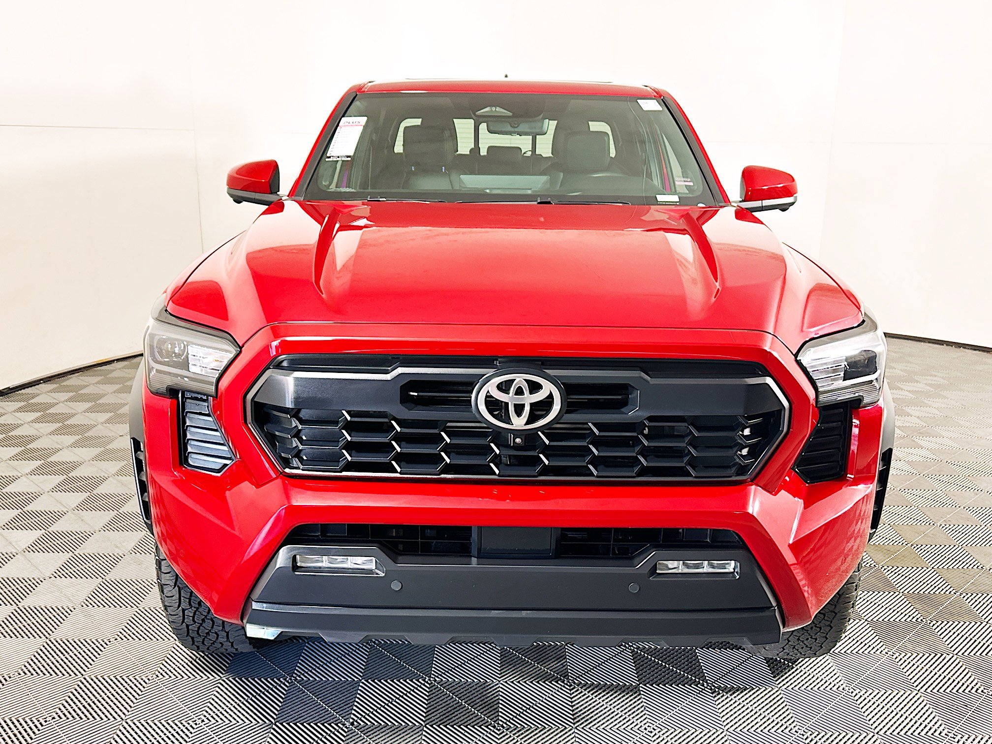 Used 2025 Toyota Tacoma TRD Off-Road w/ TRD Off Road Premium Package image 8
