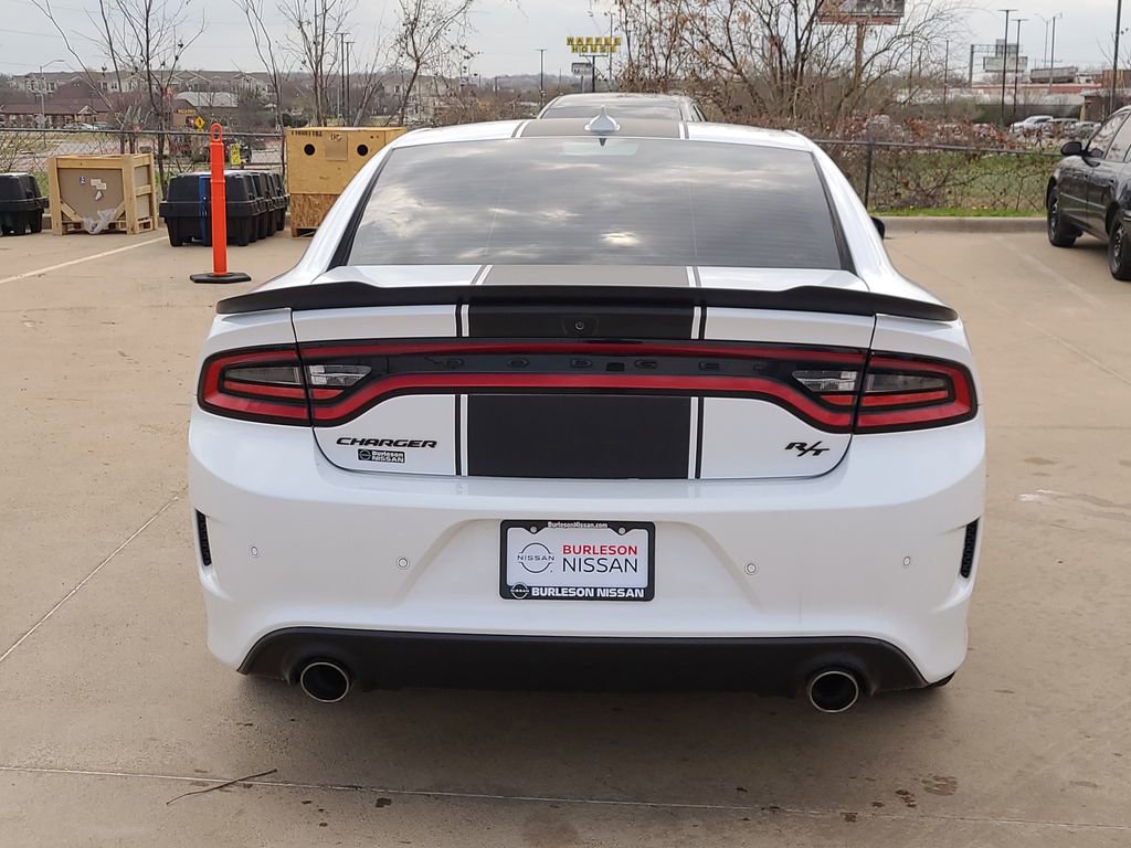 Used 2023 Dodge Charger R/T w/ Blacktop Package image 3
