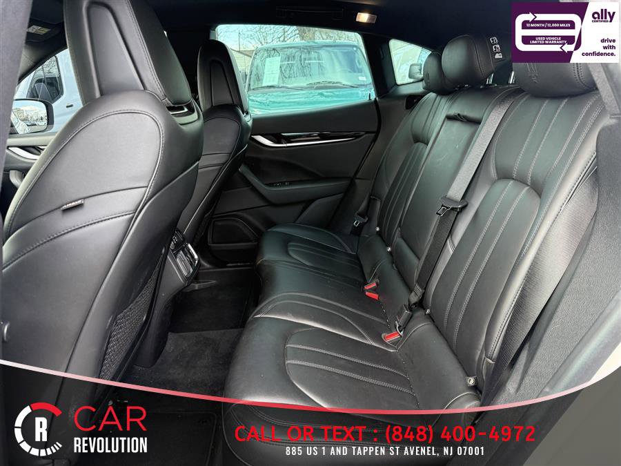 Used 2017 Maserati Levante w/ Sport Package image 10