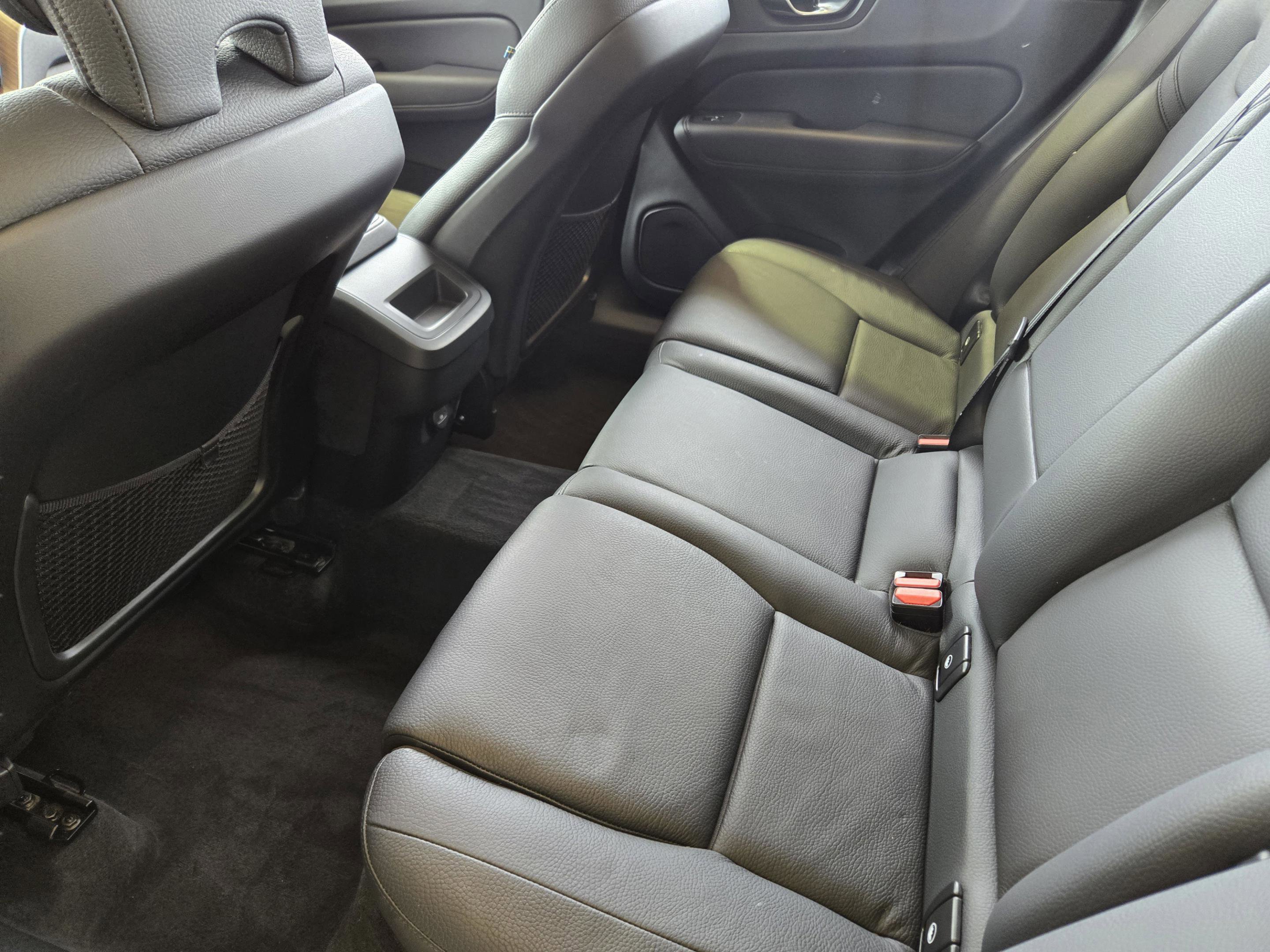 Used 2023 Volvo XC60 B5 Plus w/ Protection Package Premier AWD/4WD image 41