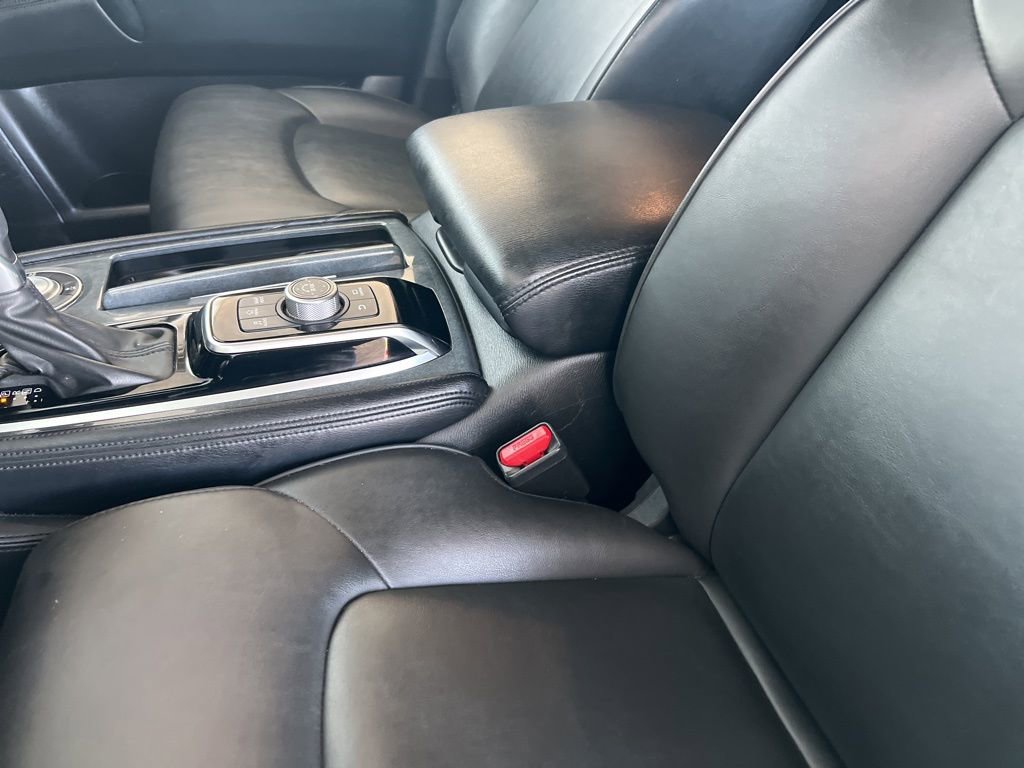 Used 2021 Nissan Armada SV image 27