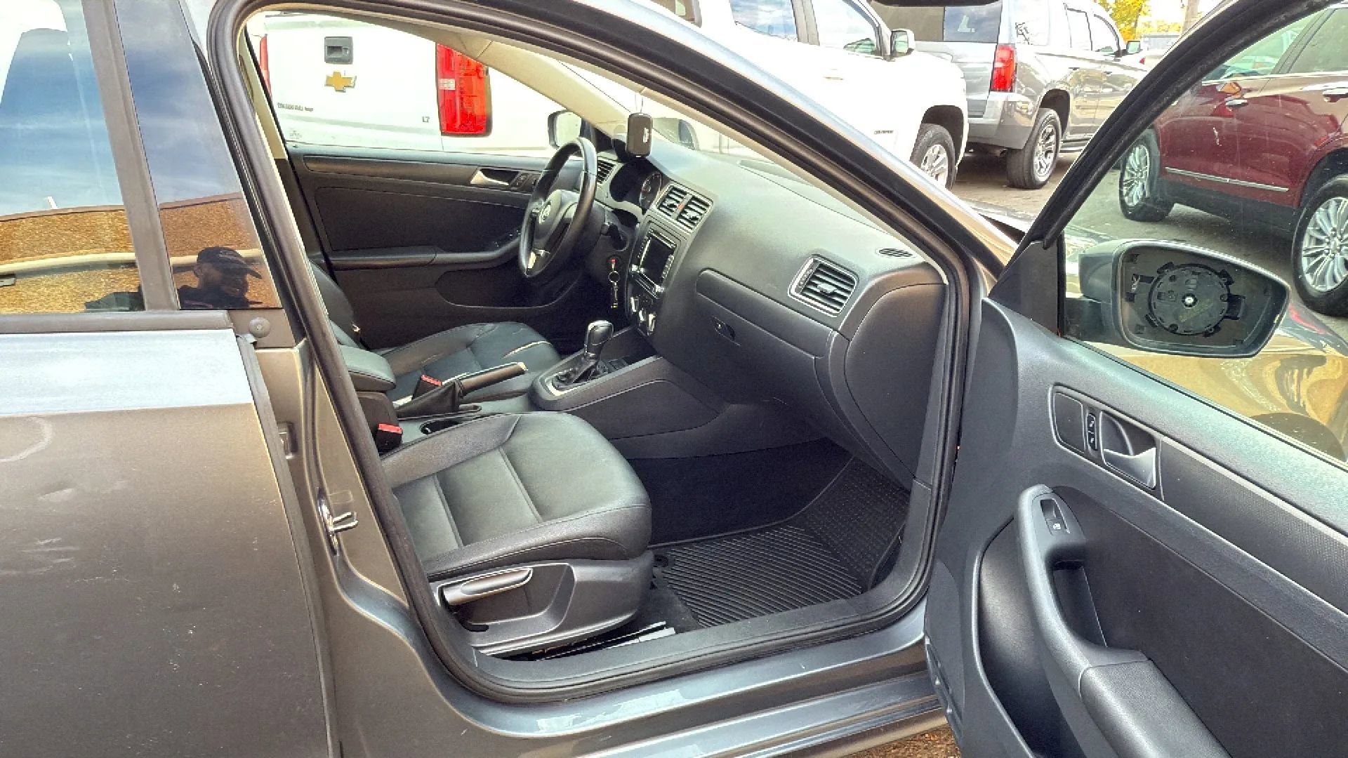 Used 2012 Volkswagen Jetta SE image 22